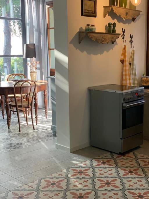 'le Petit Clos Suites'- Charming Getaway On Leman Appartamento