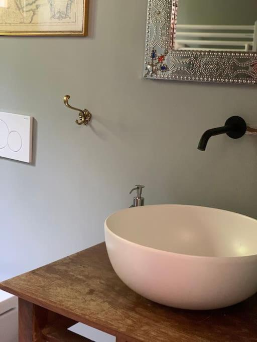 'le Petit Clos Suites'- Charming Getaway On Leman Appartamento *